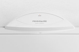FFFC22M6QW by Frigidaire - Frigidaire 21.5 Cu. Ft. Chest Freezer