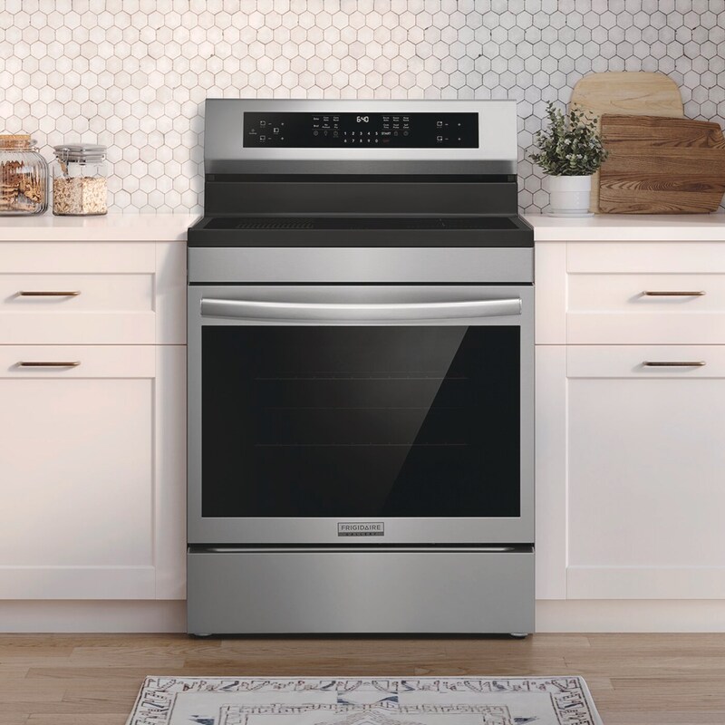 30" Frigidaire Gallery Freestanding Induction Range with Air Fry - GCRI306CBF