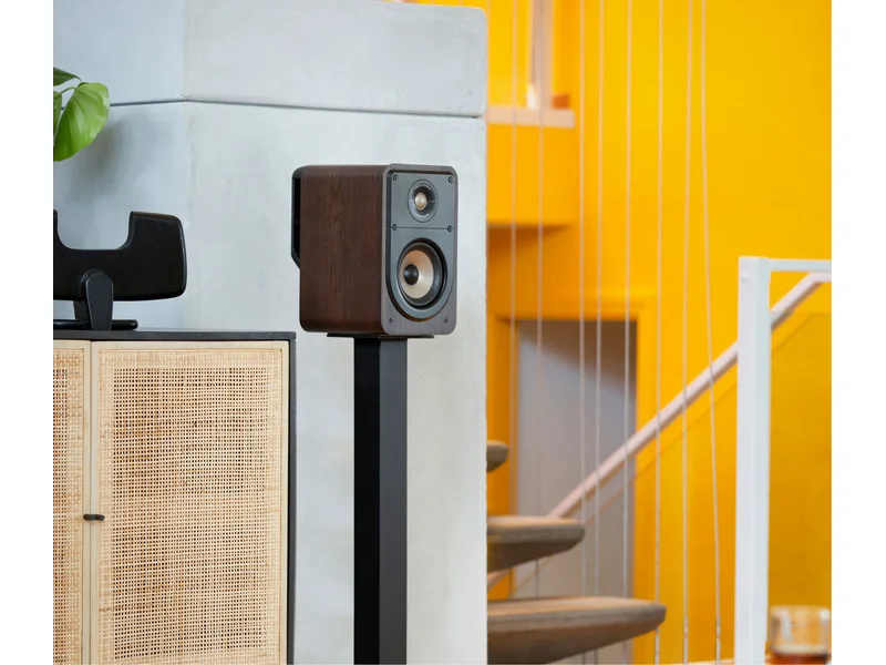 Polk Audio Signature Elite High-Quality Compact Bookshelf Speakers in Brown - ES15 - Brown