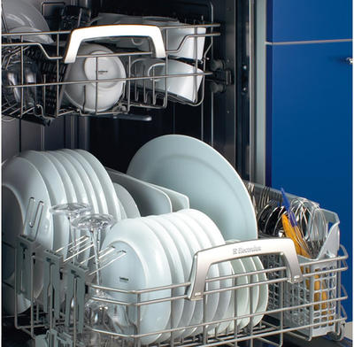 24" Electrolux Dishwasher/Fully Integrated EIDW6405HT 